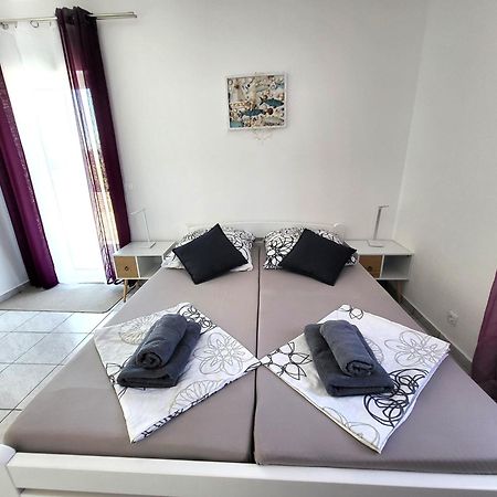 Apartments Pitve Jelsa  Εξωτερικό φωτογραφία