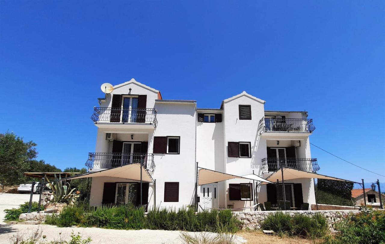 Apartments Pitve Jelsa  Εξωτερικό φωτογραφία