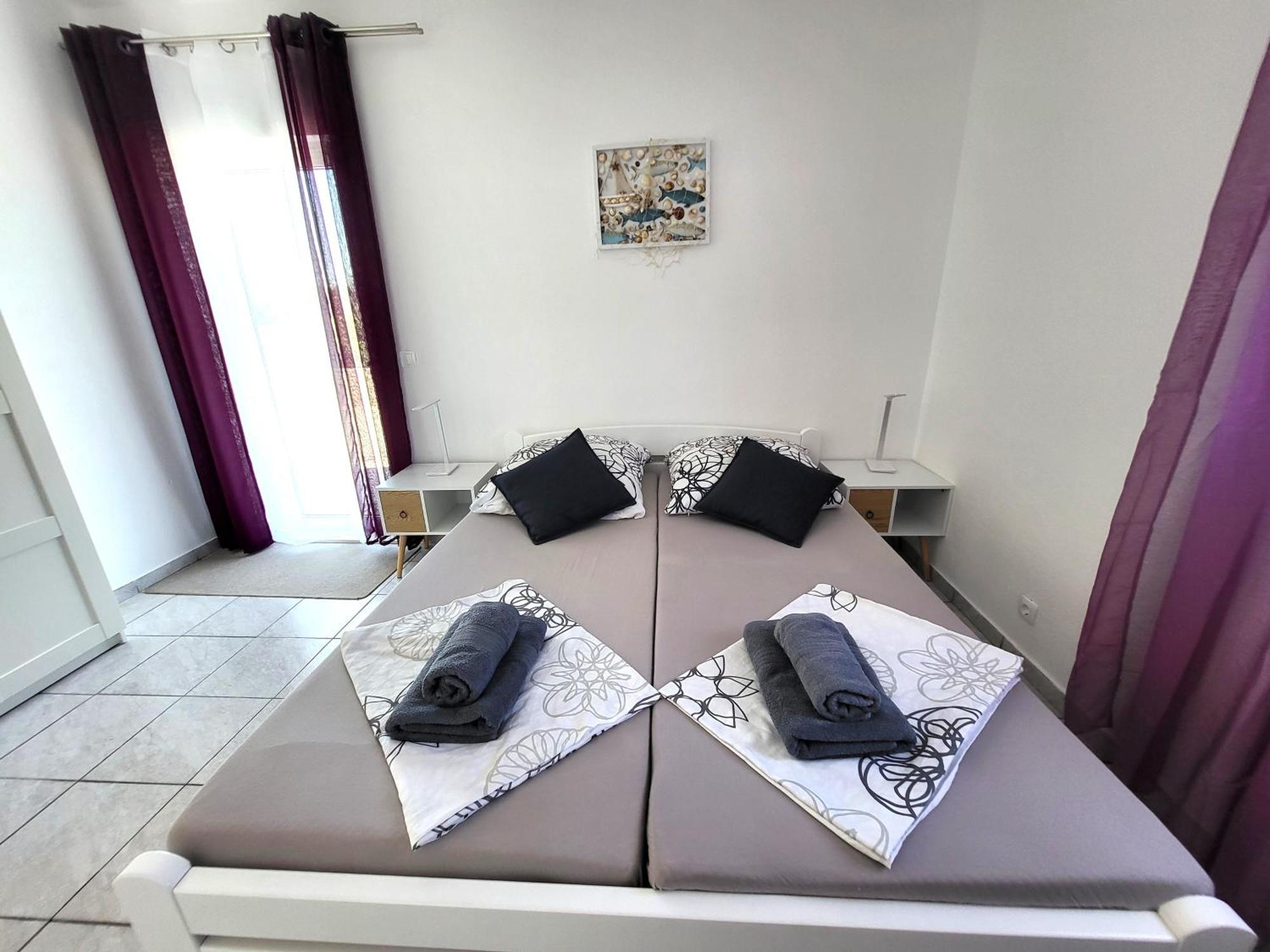Apartments Pitve Jelsa  Εξωτερικό φωτογραφία