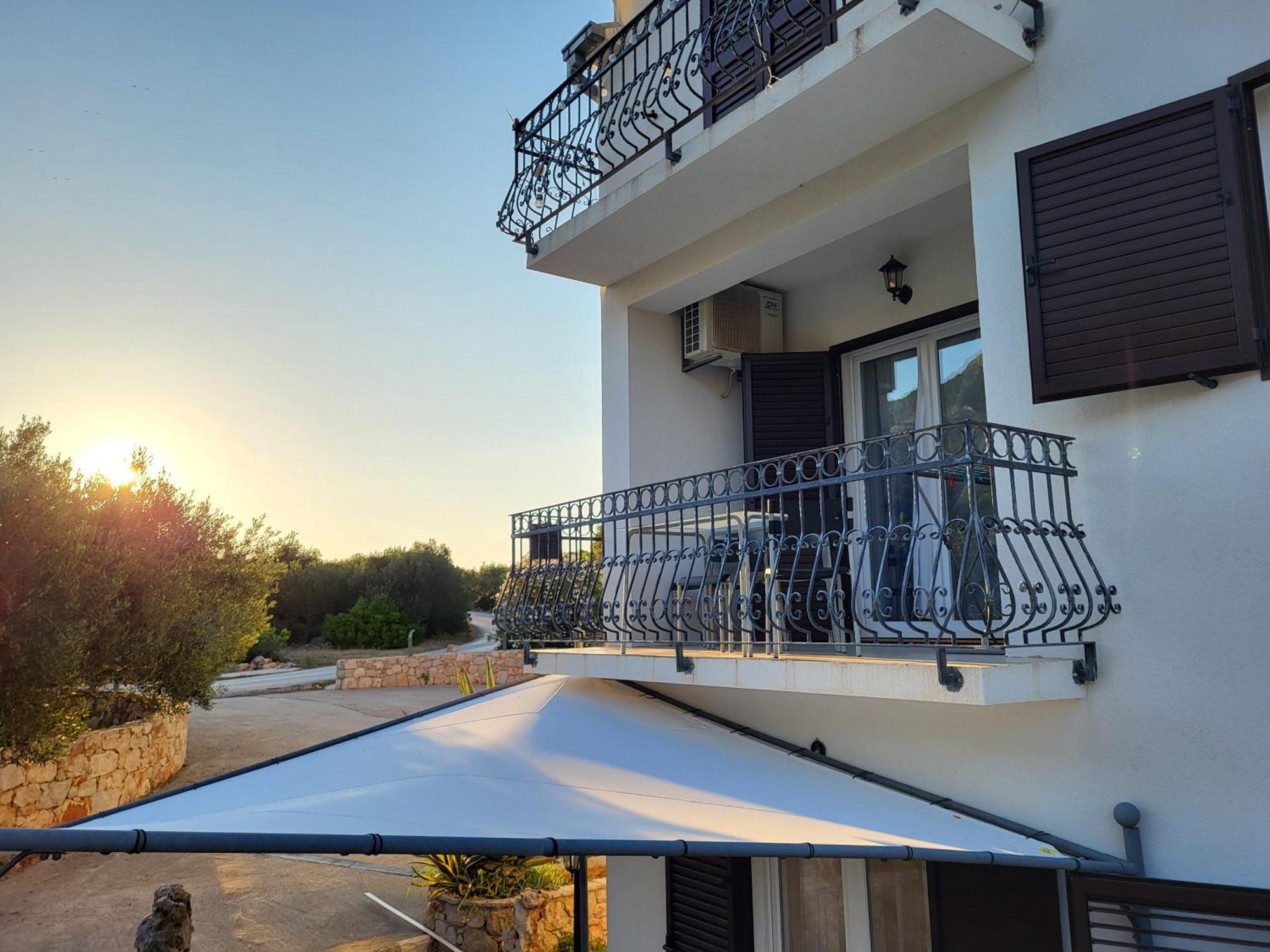 Apartments Pitve Jelsa  Εξωτερικό φωτογραφία